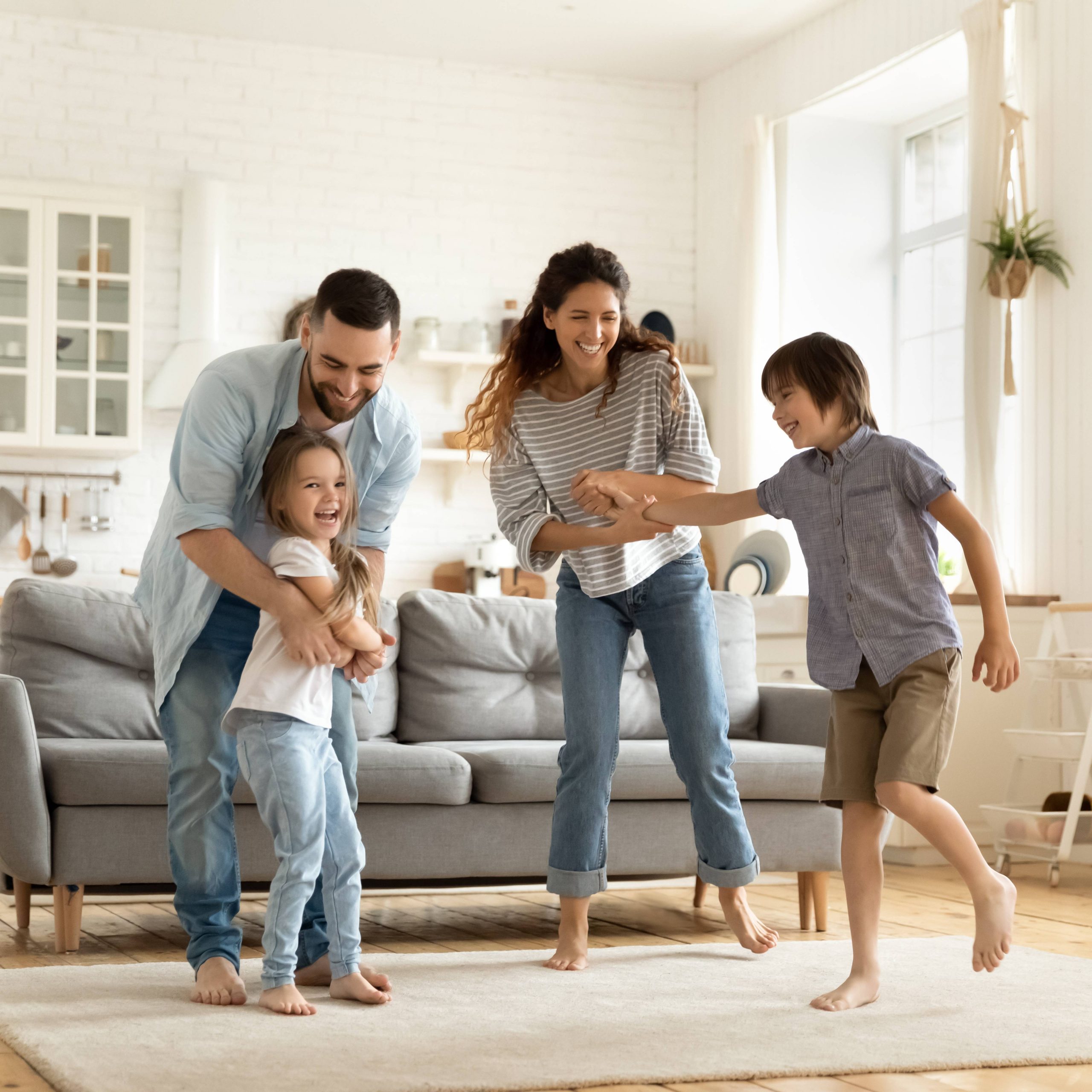 Score Free Home Décor Samples & Catalogs to Elevate Your Space